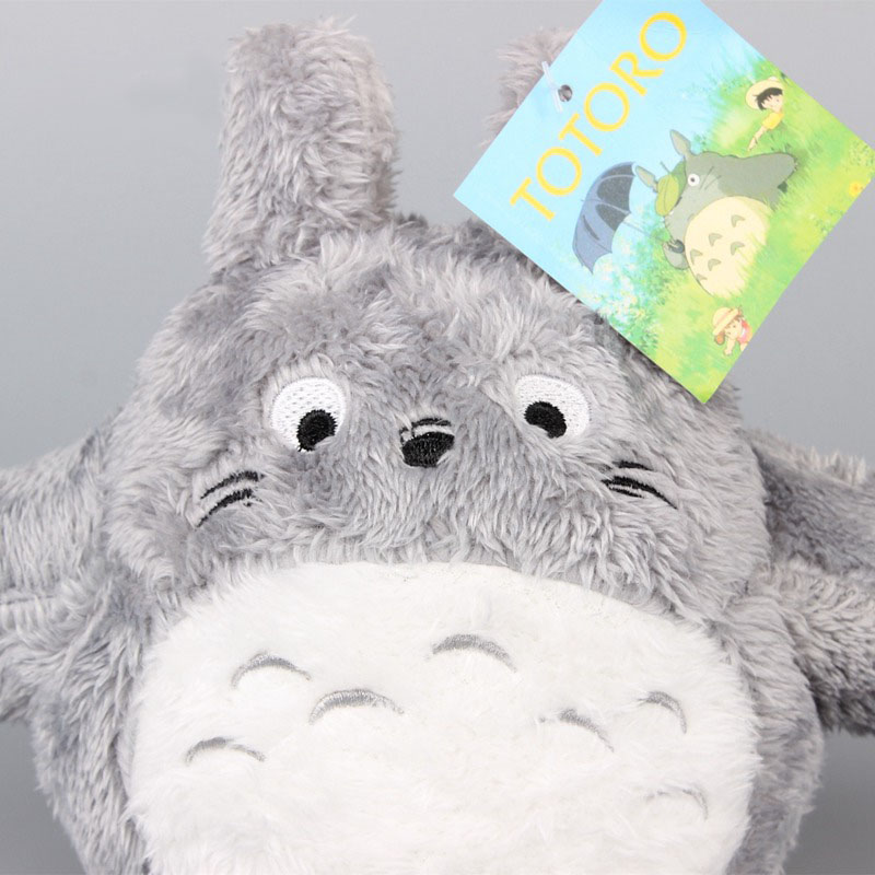 Totoro piccolo peluche: il tuo negozio di anime alternativo